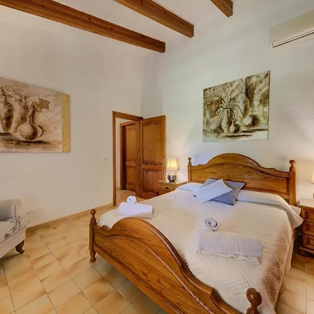 Ses Contesas Alcudia (Mallorca)